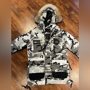 Canada Goose Macculloch Black Label Grey Camo Parka